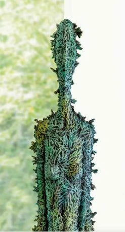 Abstrakte Menschenfigur - Türkis - Limitierte Bronze - Naturverbunden -Outlet GARTENTRAUM Store abstrakte menschenfigur tuerkis limitierte bronze naturverbunden3