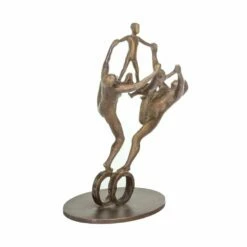 Artistenfamilie Aus Bronze - Limitierte Gartenstatue - Familie Auf Rädern -Outlet GARTENTRAUM Store artistenfamilie aus bronze limitierte gartenstatue familie auf raedern3