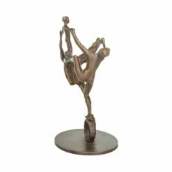 Artistenfamilie Aus Bronze - Limitierte Gartenstatue - Familie Auf Rädern -Outlet GARTENTRAUM Store artistenfamilie aus bronze limitierte gartenstatue familie auf raedern4