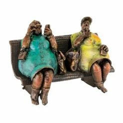 Damen Auf Einer Bank - Limitierte Bronzeskulptur - Nach Der Promenade