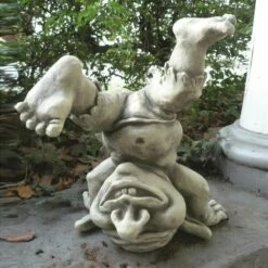 Dekorative Garten Steinguss Figur - Bernhard