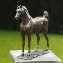 Eleganter Araber Aus Bronze In Braun - Araber