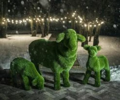 Formschnitt Gartenfigur Schaf - GFK & Kunstrasen - Santo -Outlet GARTENTRAUM Store formschnitt gartenfigur schaf gfk kunstrasen santo3