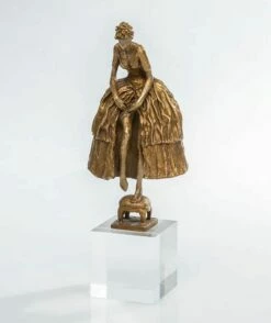 Frau Mit Brautkleid Auf Sockel - Limitierte Bronzeedition - Brautbalance -Outlet GARTENTRAUM Store frau mit brautkleid auf sockel limitierte bronzeedition brautbalance5