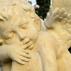 Garten Engel Skulptur Mit Kugel - Amor -Outlet GARTENTRAUM Store garten engel skulptur mit kugel amor3