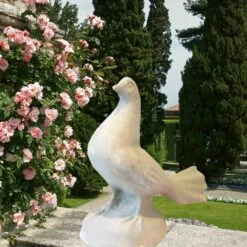 Garten Figur Mit Taube - Silvana