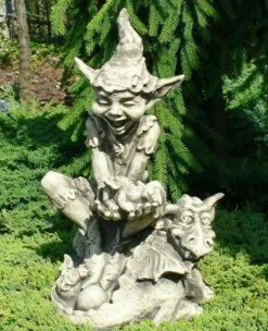 Garten Steinfigur Mit Gnom - Dudley -Outlet GARTENTRAUM Store garten steinfigur mit gnom dudley4