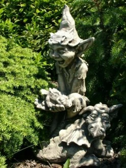 Garten Steinfigur Mit Gnom - Dudley -Outlet GARTENTRAUM Store garten steinfigur mit gnom dudley5