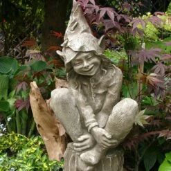 Gartenfigur Elfe Aus Steinguss - Fenea