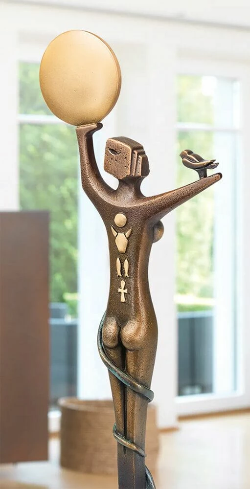 Göttin Mit Sonne In Der Hand Aus Limitiertem Bronzeguss - Schutzgöttin Der Natur 4 Göttin Mit Sonne In Der Hand Aus Limitiertem Bronzeguss - Schutzgöttin Der Natur – Bild 2