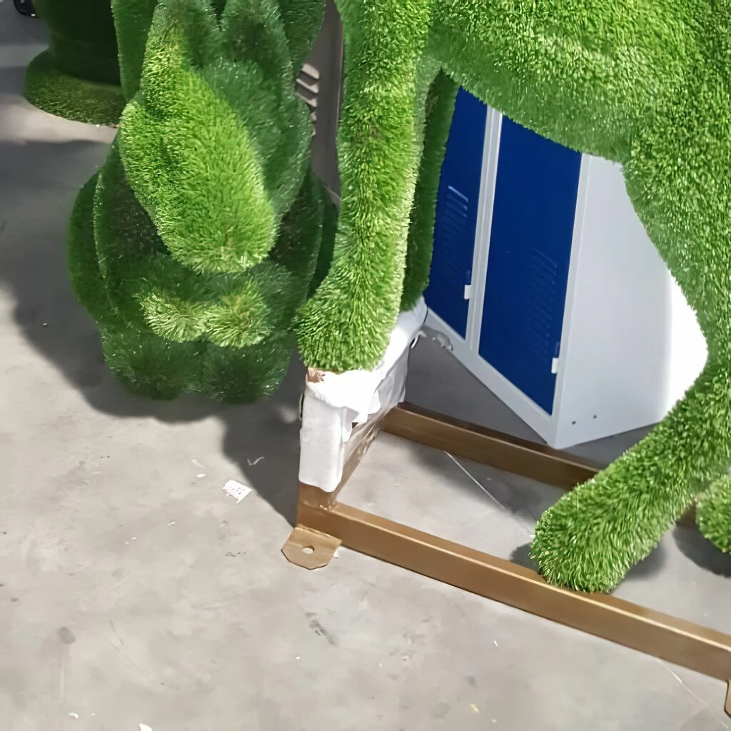 Große Steinbock Gartenfigur - Topiary - GFK & Kunstrasen - Wilko 7 Große Steinbock Gartenfigur - Topiary - GFK & Kunstrasen - Wilko – Bild 5