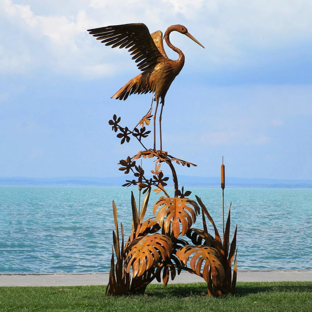 Große Vogelskulptur Aus Metall - Reiher Sitzt Auf Schilf - Atadia 6 Große Vogelskulptur Aus Metall - Reiher Sitzt Auf Schilf - Atadia – Bild 4