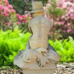 Große Wassergeist Steinskulptur - Pépé-Crochet -Outlet GARTENTRAUM Store grosse wassergeist steinskulptur pepe crochet4