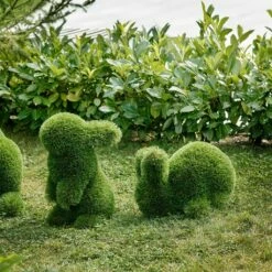 Hasenfigur Für Den Garten - Topiary - GFK & Kunstrasen - Herta -Outlet GARTENTRAUM Store hasenfigur fuer den garten topiary gfk kunstrasen herta5
