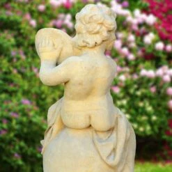 Historische Steinfigur Mit Putte - Batteur -Outlet GARTENTRAUM Store historische steinfigur mit putte batteur3