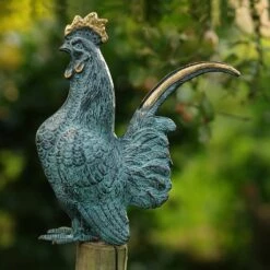 Imposanter Bronze-Hahn Mit Goldenen Akzenten - Hahn Goggi