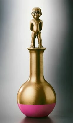 Kleine Bronzeplastik Mann Auf Chemiekolben - Limitiert - Homo 2000 -Outlet GARTENTRAUM Store kleine bronzeplastik mann auf chemiekolben limitiert homo 20002