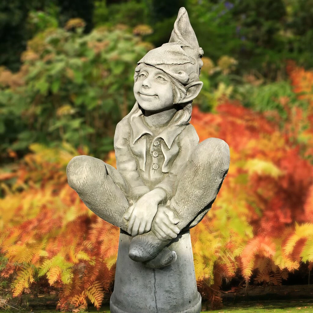 Kleine Gartenelfe Susan - Steinguss Winterfest 5 Kleine Gartenelfe Susan - Steinguss Winterfest – Bild 3