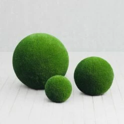 Kugel Aus GFK & Kunstrasen Als Schlichte Topiary Gartendeko - Kula -Outlet GARTENTRAUM Store kugel aus gfk kunstrasen als schlichte topiary gartendeko kula2