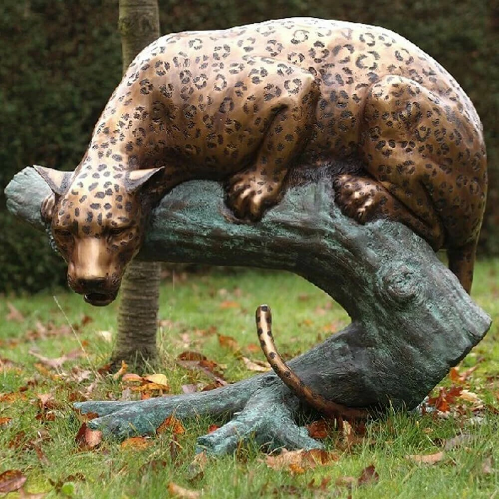 Lebensgroße Bronzefigur Großkatze Sitzend Auf Ast - Großkatze 3 Lebensgroße Bronzefigur Großkatze Sitzend Auf Ast - Großkatze
