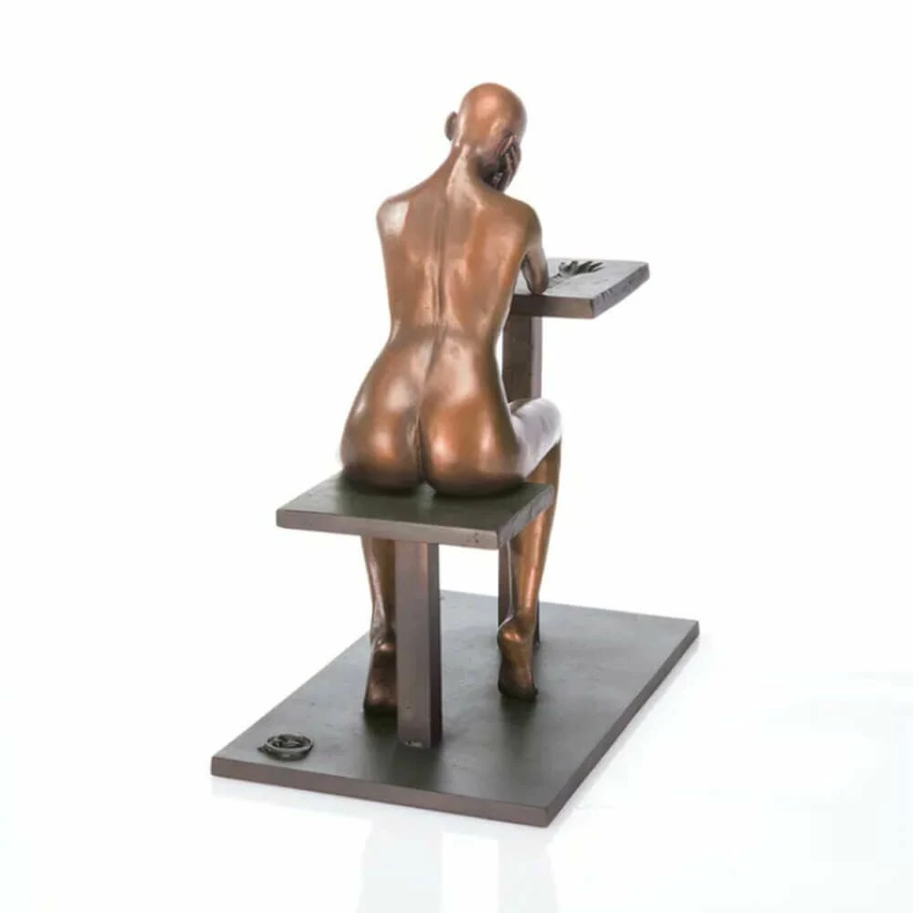 Limitierte Kunstfigur Frau Sitzt An Tisch - Modern - Empreinte 4 Limitierte Kunstfigur Frau Sitzt An Tisch - Modern - Empreinte – Bild 2