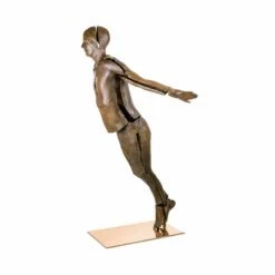 Limitierte Mannskulptur Als Bronze Gartendekoration - Rising -Outlet GARTENTRAUM Store limitierte mannskulptur als bronze gartendekoration rising7