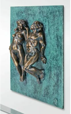 Limitiertes Bronze Wandrelief Mit Skulpturen - Adam & Eva -Outlet GARTENTRAUM Store limitiertes bronze wandrelief mit skulpturen adam eva2