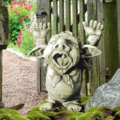 Lustiger Steinguss Gartenwichtel - Tomke