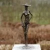 Moderne Fraustatue Aus Bronze Im Abstrakten Stil - Damora -Outlet GARTENTRAUM Store moderne fraustatue aus bronze im abstrakten stil damora