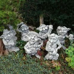 Musikalische Dekofigur Garten Troll Aus Steinguss Mit Saxophon - Kaikias -Outlet GARTENTRAUM Store musikalische dekofigur garten troll aus steinguss mit saxophon kaikias3
