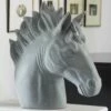 Pferdekopf In Moderner Zement-Optik - Polystone - Epana