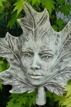 Schöne Frauen Büste Im Floralen Design Aus Stein - Plant Acernis -Outlet GARTENTRAUM Store schoene frauen bueste im floralen design aus stein plant acernis2