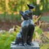 Sitzende Katze Mit Schmetterling - Bronzestatue - Katze Lea 2 Sitzende Katze Mit Schmetterling - Bronzestatue - Katze Lea -Outlet GARTENTRAUM Store sitzende katze mit schmetterling bronzestatue katze lea