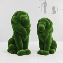 Sitzende Löwenskulptur - Topiary - GFK & Kunstrasen - Ahadi -Outlet GARTENTRAUM Store sitzende loewenskulptur topiary gfk kunstrasen ahadi7