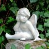 Sitzender Steinguss Engel Als Dekorative Figur Für Den Garten - Rheos -Outlet GARTENTRAUM Store sitzender steinguss engel als dekorative figur fuer den garten rheos