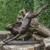 Springender Hase Aus Bronze Lebensgroß - Hase Rico -Outlet GARTENTRAUM Store springender hase aus bronze lebensgross hase rico