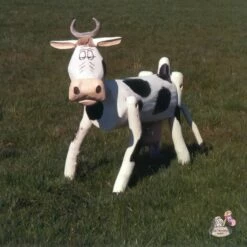 Stabile Holzfigur Aus Eiche Und Robinie Für Den Spielplatz - Klara Kuh