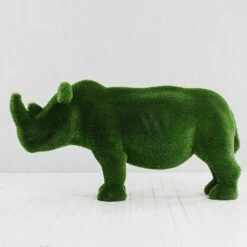 Topiary Nashorn Gartenfigur - GFK & Kunstrasen - Grün - Abiola -Outlet GARTENTRAUM Store topiary nashorn gartenfigur gfk kunstrasen gruen abiola4