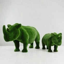 Topiary Nashorn Gartenfigur - GFK & Kunstrasen - Grün - Abiola -Outlet GARTENTRAUM Store topiary nashorn gartenfigur gfk kunstrasen gruen abiola6