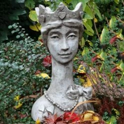 Wetterfeste Steinguss Gartenfigur Einer Königin - Kiria