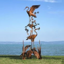 XXL Metall Vogelskulptur Reiherpaar Auf Schilf Mit Fisch - Ataduma 7 XXL Metall Vogelskulptur Reiherpaar Auf Schilf Mit Fisch - Ataduma -Outlet GARTENTRAUM Store xxl metall vogelskulptur reiherpaar auf schilf mit fisch ataduma3